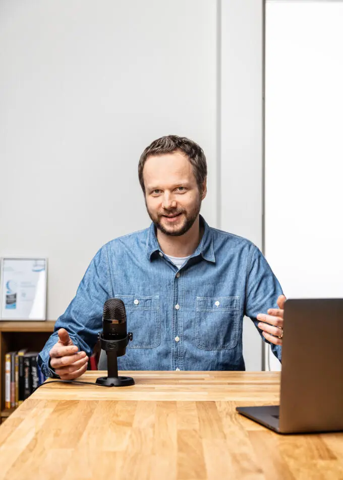 Mitarbeiter im professionellen Arbeitsumfeld